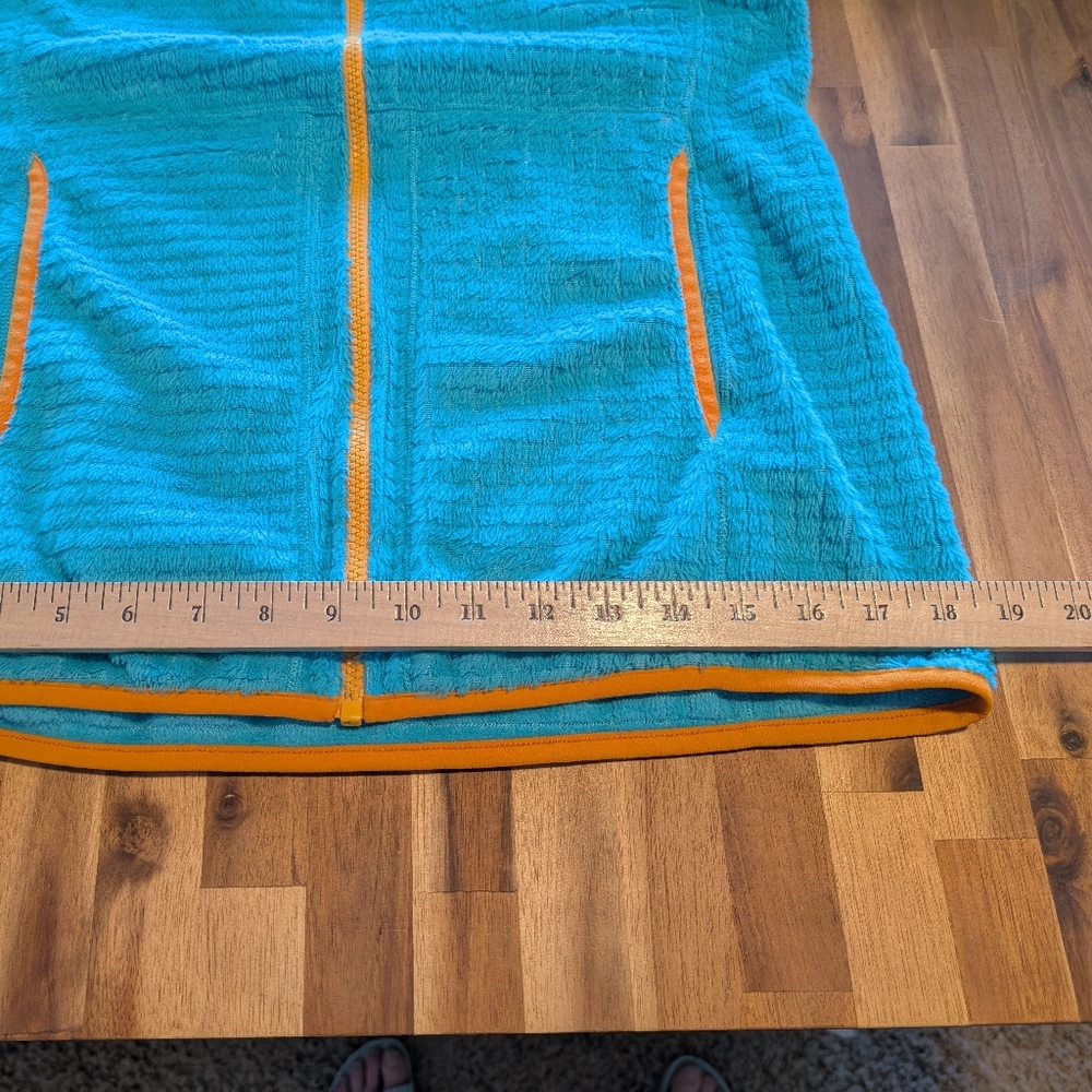 Reversible Patagonia Full Zip, Aqua With Mango Accents, Size M-L - Picture 4 of 13